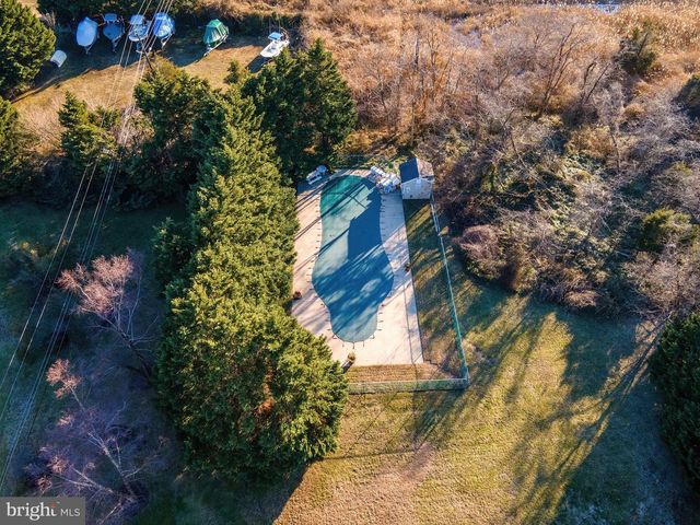 114 BAYVIEW, Grasonville, MD 21638