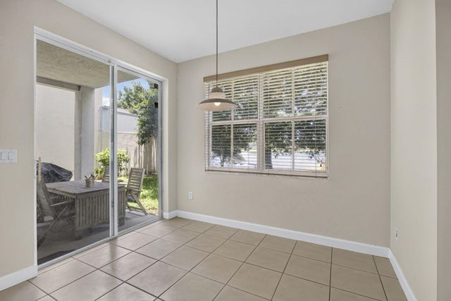10671 Old Hammock Way, Wellington, FL 33414