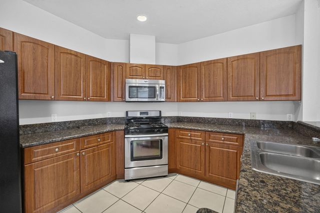 10671 Old Hammock Way, Wellington, FL 33414