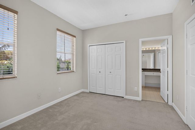 10671 Old Hammock Way, Wellington, FL 33414
