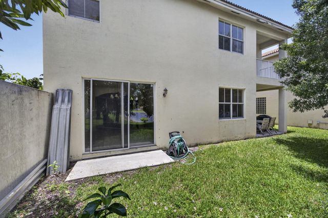 10671 Old Hammock Way, Wellington, FL 33414