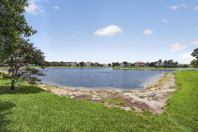 10671 Old Hammock Way, Wellington, FL 33414