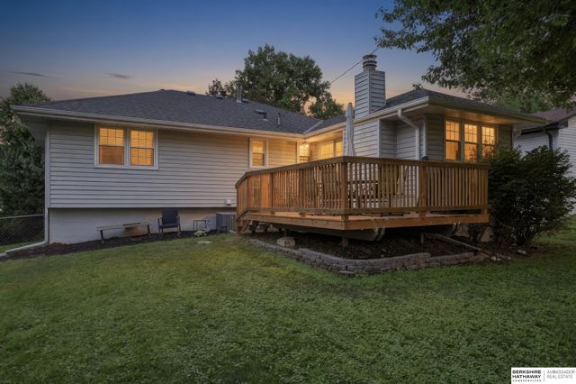 5617 N 96th Street, Omaha, NE 68134