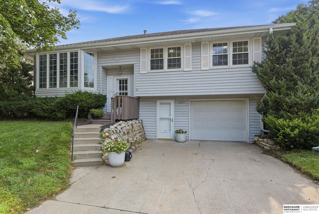 5617 N 96th Street, Omaha, NE 68134