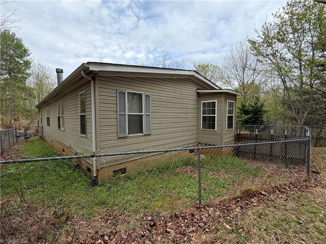 5636 Mertie Road, Millers Creek, NC 28635