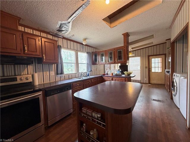 5636 Mertie Road, Millers Creek, NC 28635