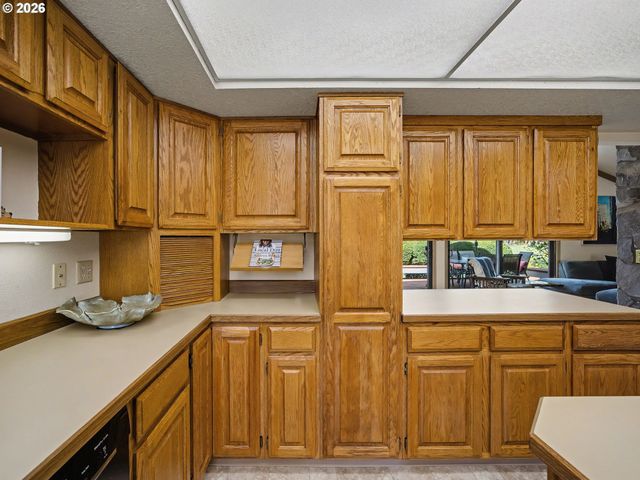 24779 E BRIGHT Ave, Welches, OR 97067