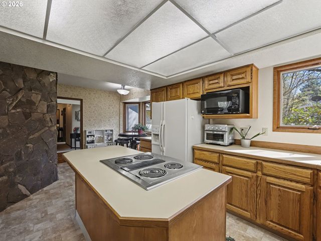 24779 E BRIGHT Ave, Welches, OR 97067