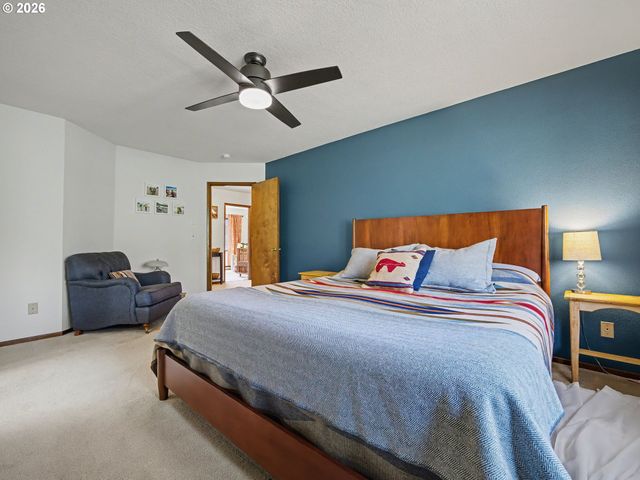 24779 E BRIGHT Ave, Welches, OR 97067