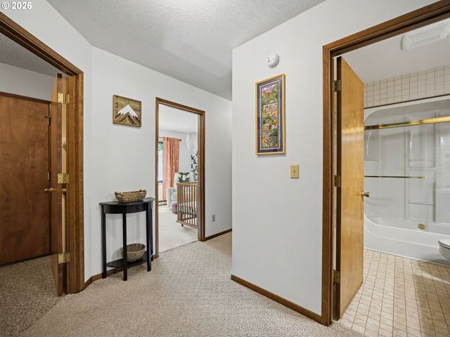 24779 E BRIGHT Ave, Welches, OR 97067