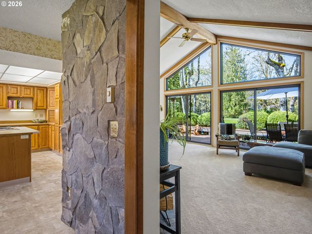 24779 E BRIGHT Ave, Welches, OR 97067