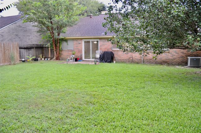 10506 Saddlehorn Trail, Houston, TX 77064