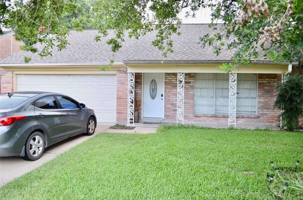 10506 Saddlehorn Trail, Houston, TX 77064