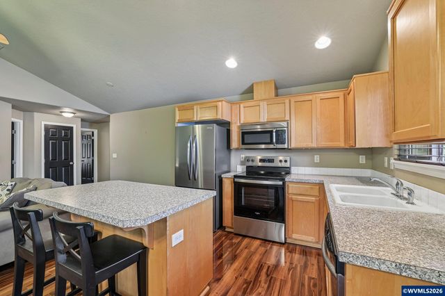 4966 Evie Jean St NE, Salem, OR 97305