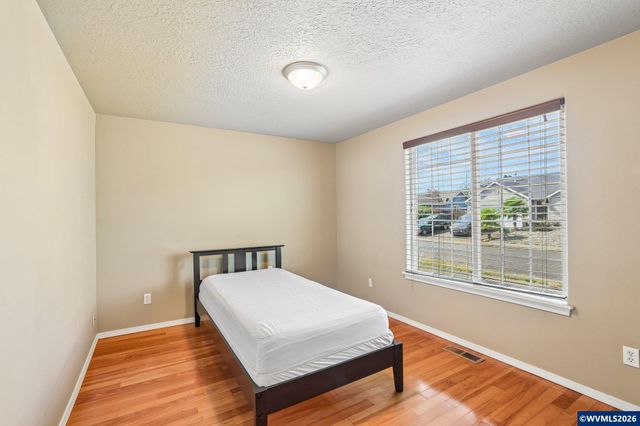 4966 Evie Jean St NE, Salem, OR 97305
