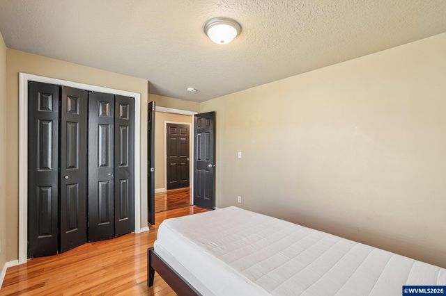 4966 Evie Jean St NE, Salem, OR 97305