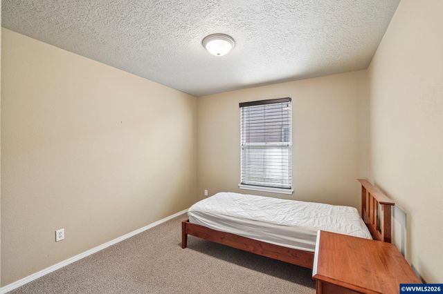 4966 Evie Jean St NE, Salem, OR 97305