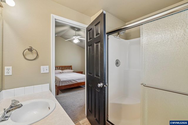4966 Evie Jean St NE, Salem, OR 97305
