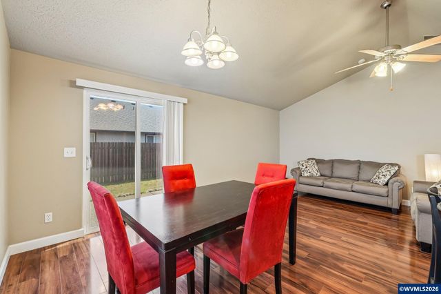 4966 Evie Jean St NE, Salem, OR 97305