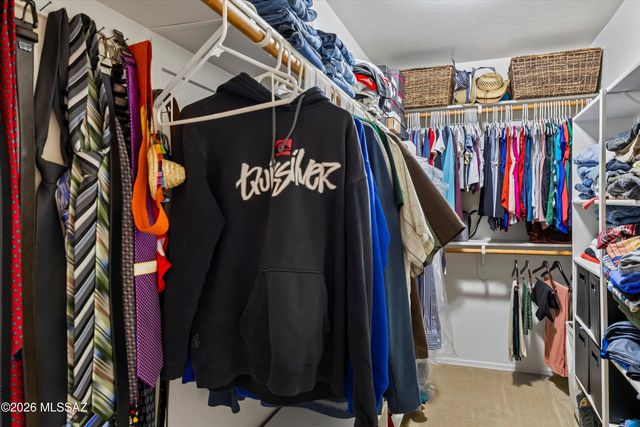 9305 S Wrens Roost Court, Tucson, AZ 85756