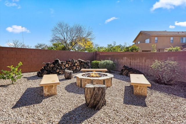 9305 S Wrens Roost Court, Tucson, AZ 85756