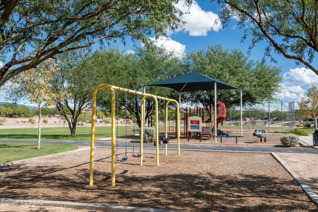 9305 S Wrens Roost Court, Tucson, AZ 85756