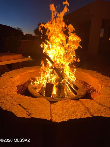 9305 S Wrens Roost Court, Tucson, AZ 85756