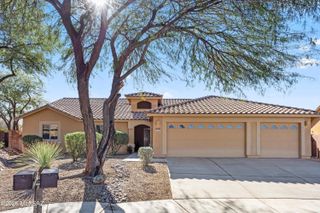 9305 S Wrens Roost Court, Tucson, AZ 85756