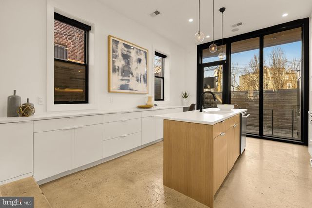 1005 P ST NW, Washington, DC 20001