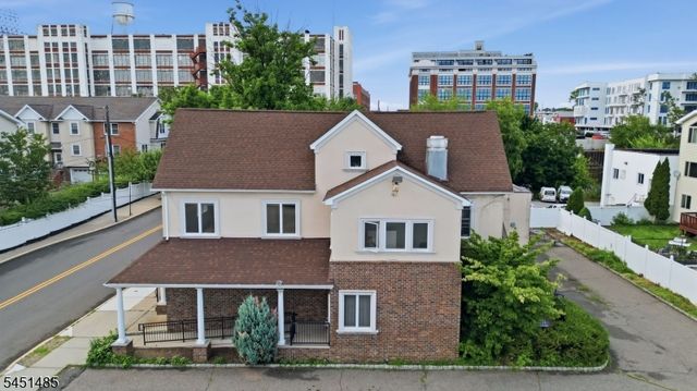 15 Wallington Ave, Wallington Boro, NJ 07057