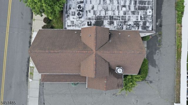 15 Wallington Ave, Wallington Boro, NJ 07057