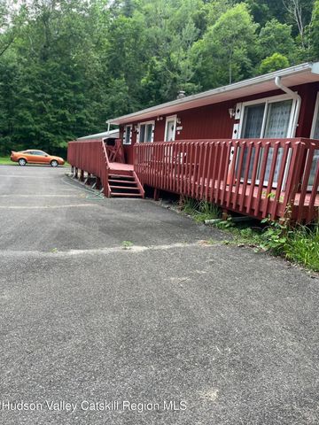 116 Nissenbaum Drive, Spring Glen, NY 12483