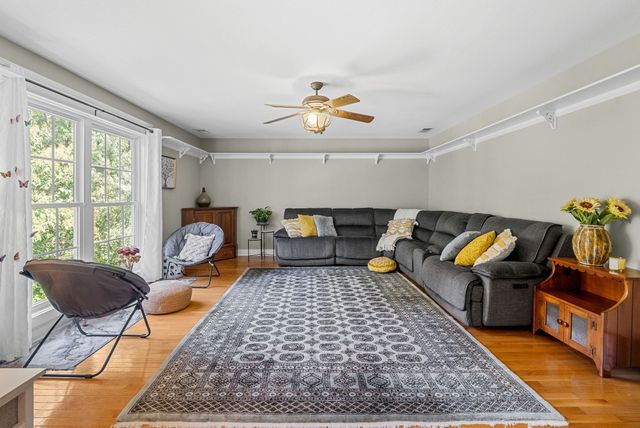 659 Cornwall Rd, Clarksville, TN 37043