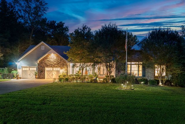 659 Cornwall Rd, Clarksville, TN 37043