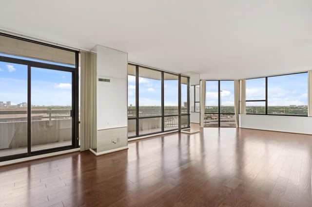 15 Greenway Plaza 10G, Houston, TX 77046