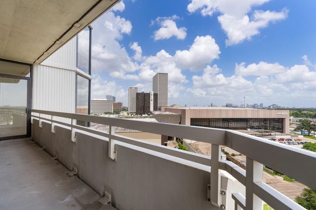 15 Greenway Plaza 10G, Houston, TX 77046
