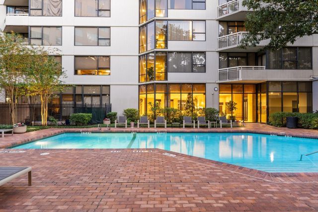 15 Greenway Plaza 10G, Houston, TX 77046