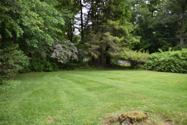 25 Alda Drive, Poughkeepsie, NY 12603