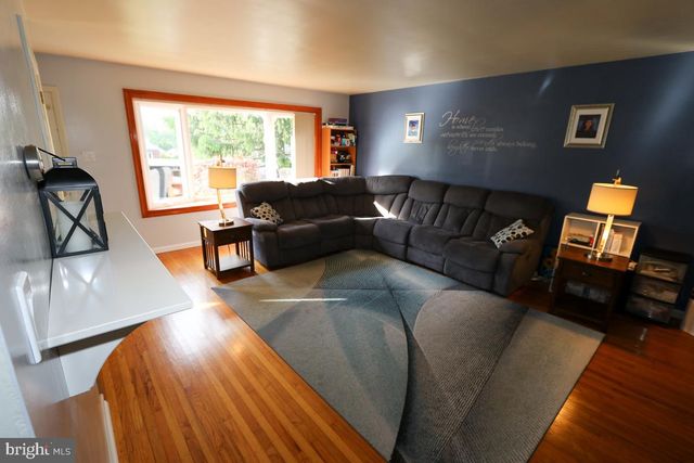 178 SLEIGHRIDE RD, Willow Grove, PA 19090