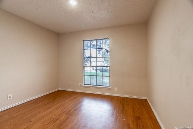 5528 Lochmoor, San Antonio, TX 78244