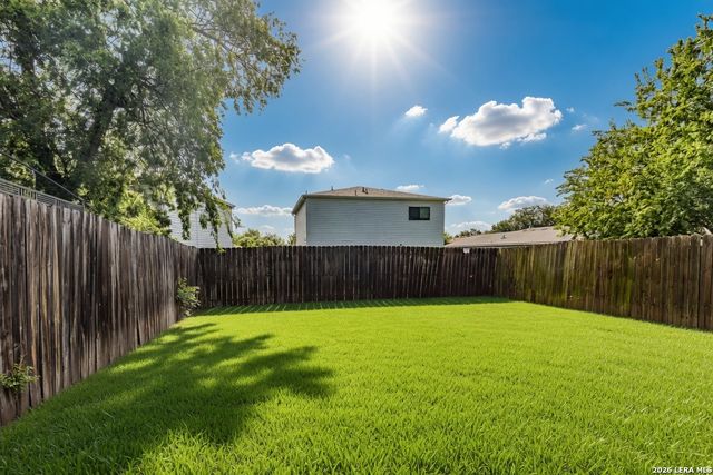 5528 Lochmoor, San Antonio, TX 78244