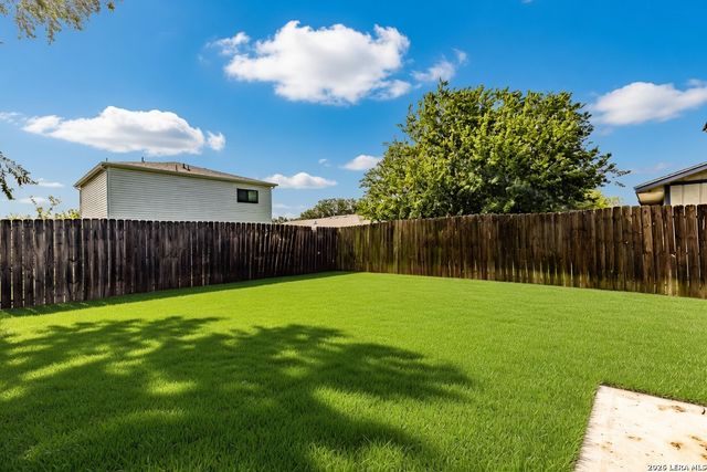 5528 Lochmoor, San Antonio, TX 78244