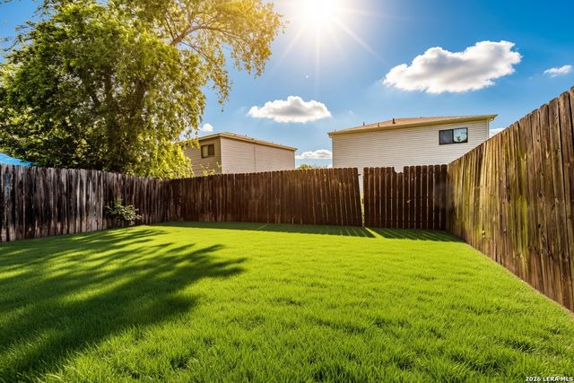 5528 Lochmoor, San Antonio, TX 78244