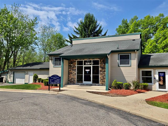 771 Clubhouse Drive, Ypsilanti Charter Township, MI 48197