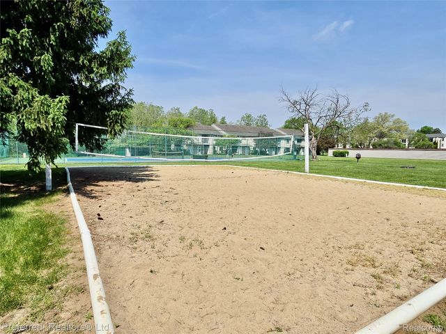 771 Clubhouse Drive, Ypsilanti Charter Township, MI 48197