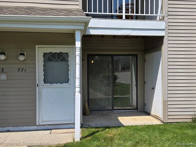 771 Clubhouse Drive, Ypsilanti Charter Township, MI 48197
