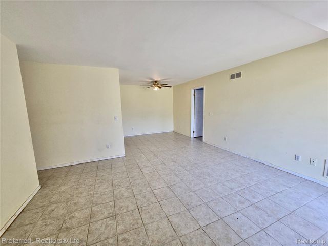 771 Clubhouse Drive, Ypsilanti Charter Township, MI 48197