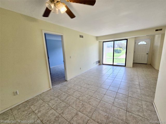 771 Clubhouse Drive, Ypsilanti Charter Township, MI 48197