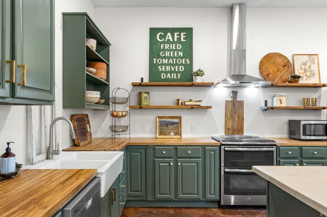 150 Deer Run Road, Valley Mills, TX 76689