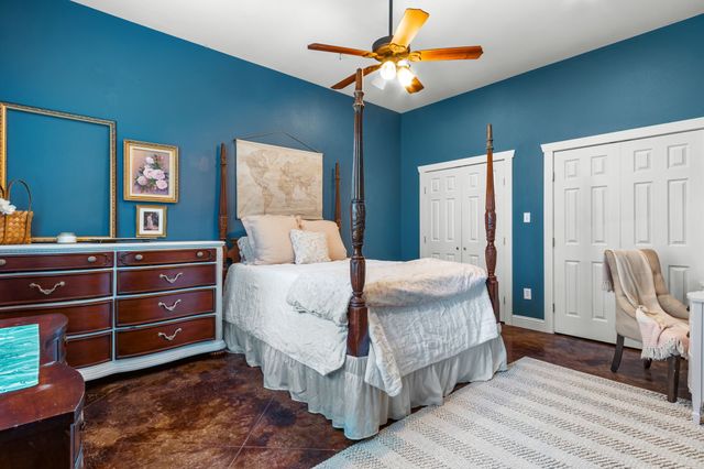 150 Deer Run Road, Valley Mills, TX 76689